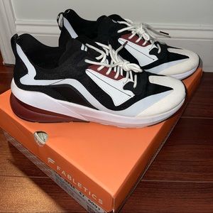Fabletics sneaker